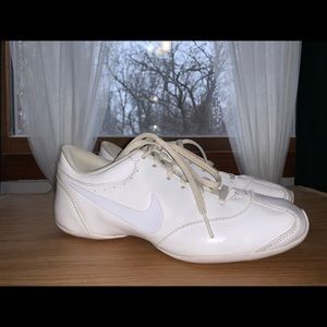 Nike Cheer Unite Shoe - White